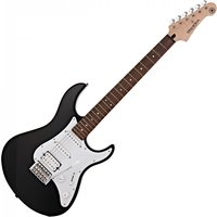 Read more about the article Yamaha Pacifica 012 Black