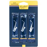 Read more about the article Vandoren Traditional Alto Saxophone Reeds 3 (3 Pack)