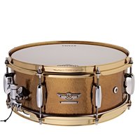 Read more about the article Tama Star Reserve 14″ x 5.5″ Hand-Hammered Brass Snare Drum